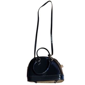 Women's Sleek Black Jelly Vinyl Crossbody Zipper Clutch